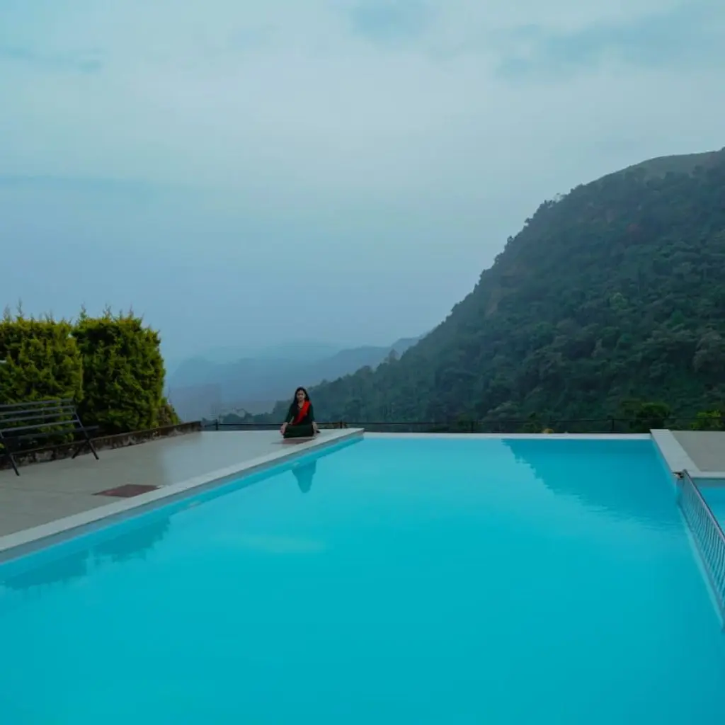 infinity-pool-best-travel-company-in-kerala